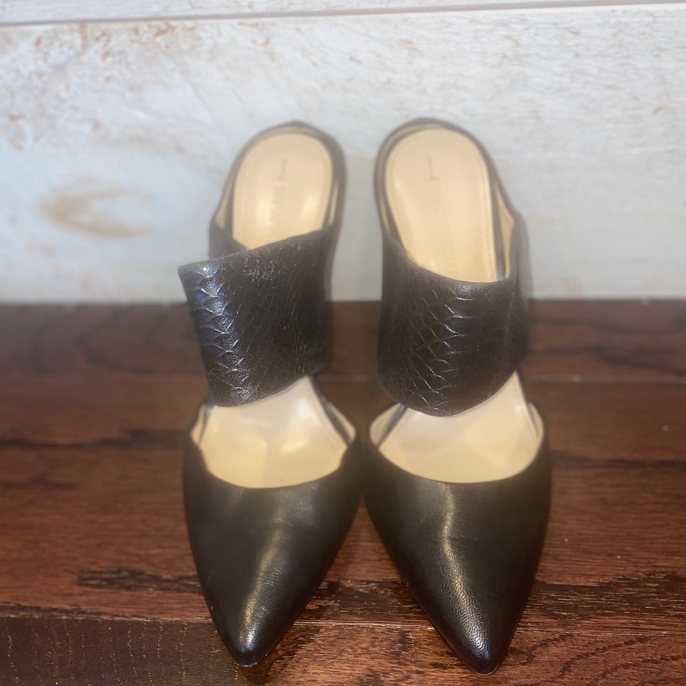 BANANA REPUBLIC Women’s Black Leather Strappy Snake Pointed Toe Heels Size 5.5